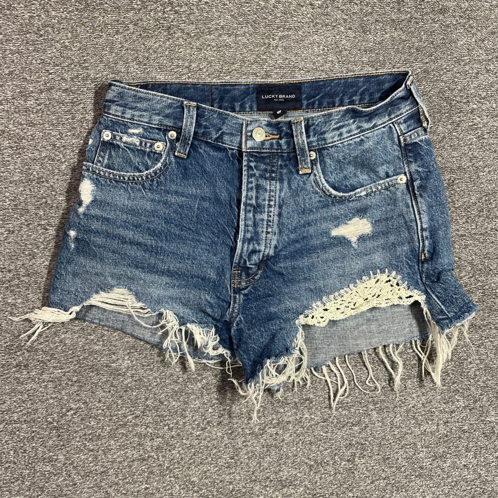 Lucky Brand High Rise Mom Shorts Crochet Lace Distressed Denim Blue Size 4/27